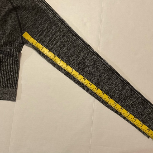 Fabletics Women’s Ombre Seamless Top Gray Long Sleeve - Picture 5 of 9